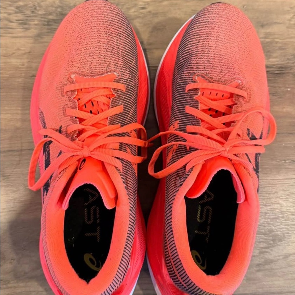 Superblast ASICS - Picture 3 of 6